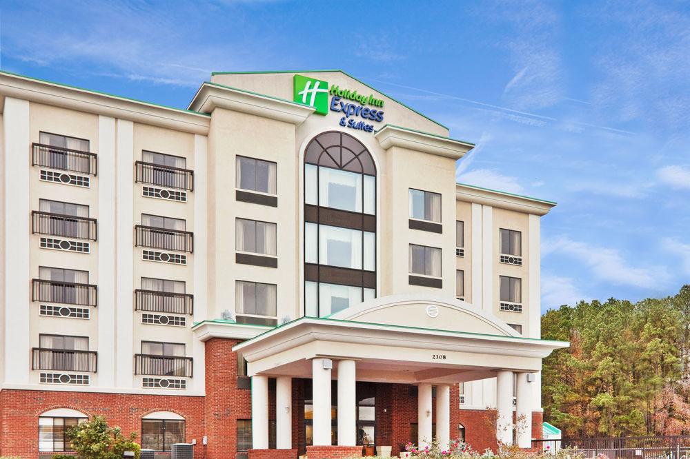 Holiday Inn Express & Suites Wilson-Downtown By Ihg Extérieur photo