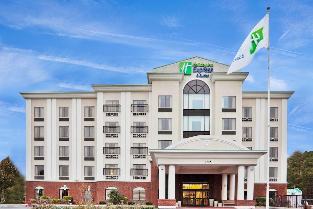 Holiday Inn Express & Suites Wilson-Downtown By Ihg Extérieur photo
