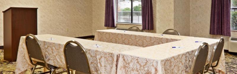 Holiday Inn Express & Suites Wilson-Downtown By Ihg Extérieur photo